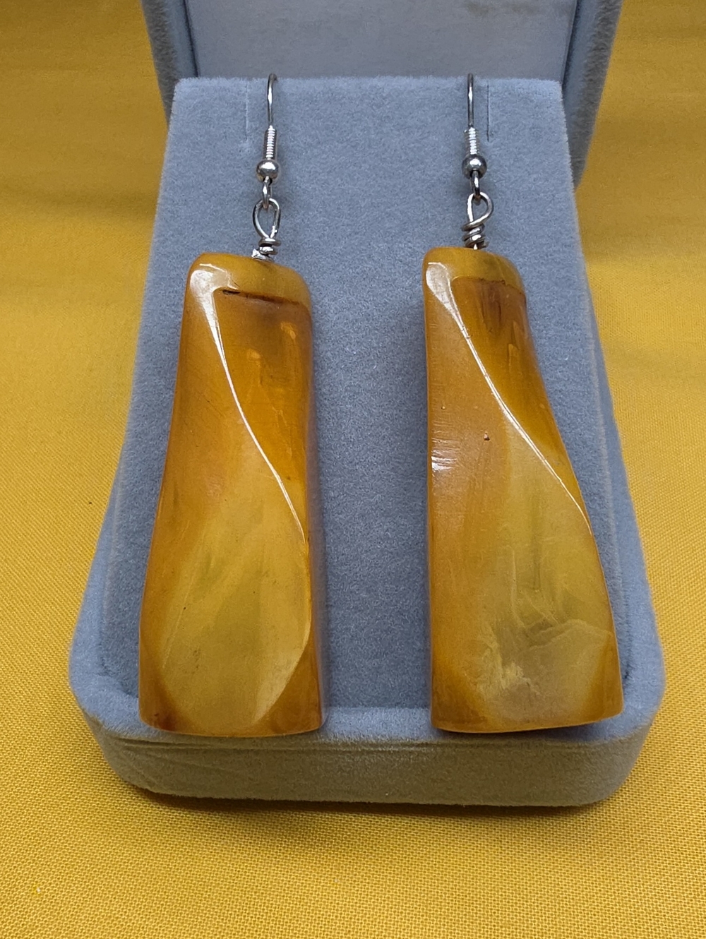 MCM Art Deco Vintage Bakelite Cigar Holder Dangle Earrings Butterscotch Marbled